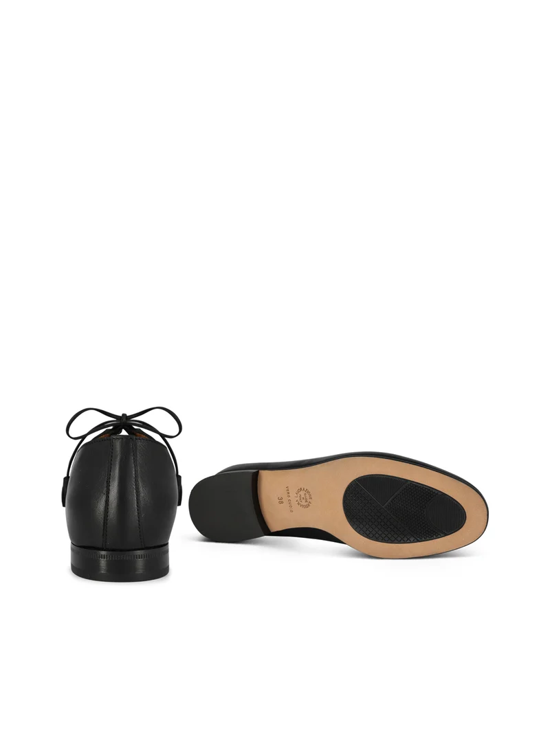MASSY BLACK
