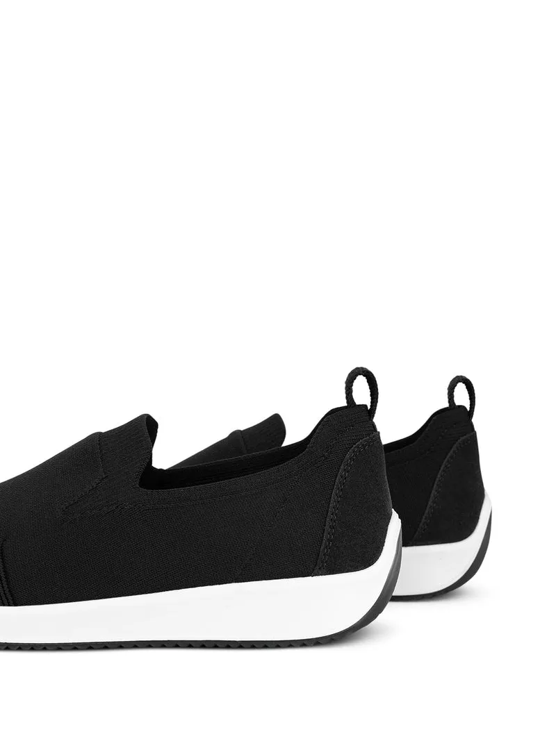 ASMATA BLACK