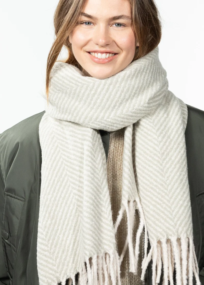 Josephyna Scarf