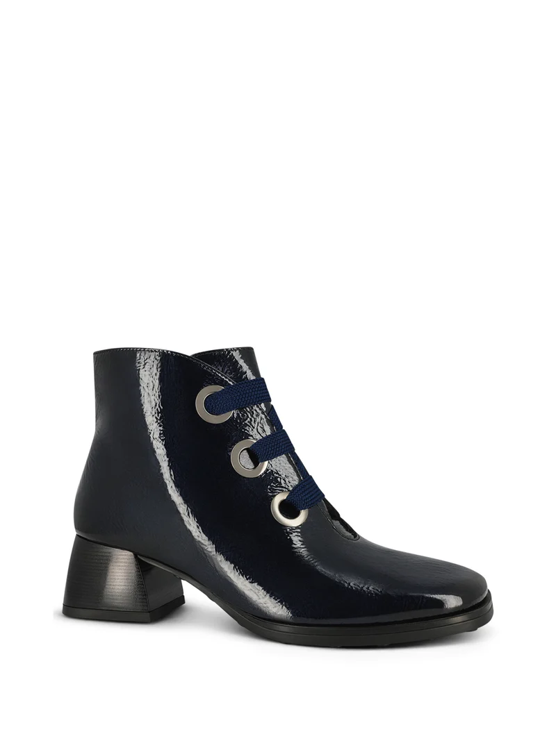 HILBERT MIDNIGHT