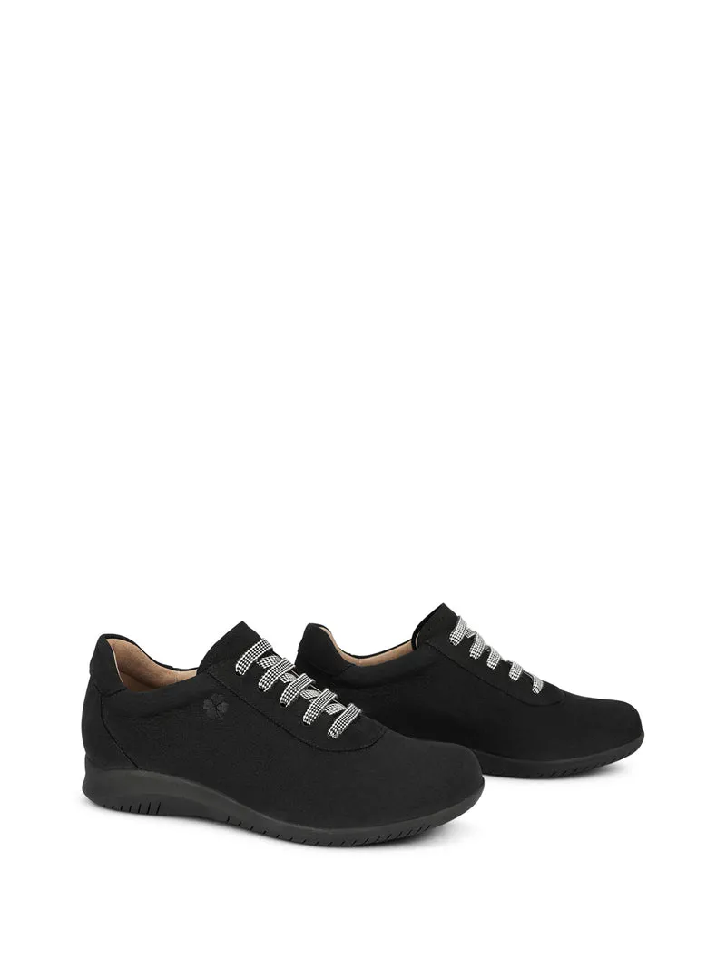 PONY BLACK