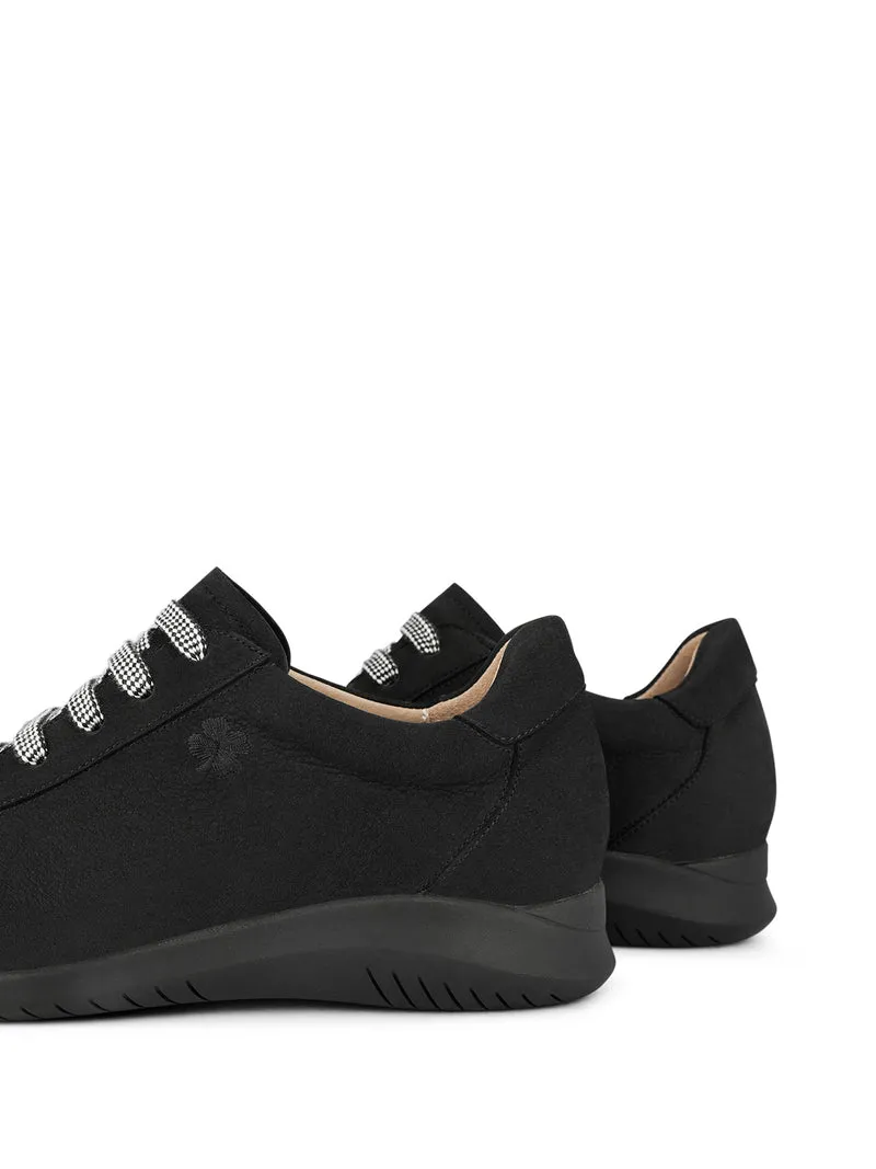 PONY BLACK