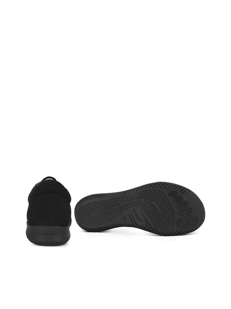 PONY BLACK