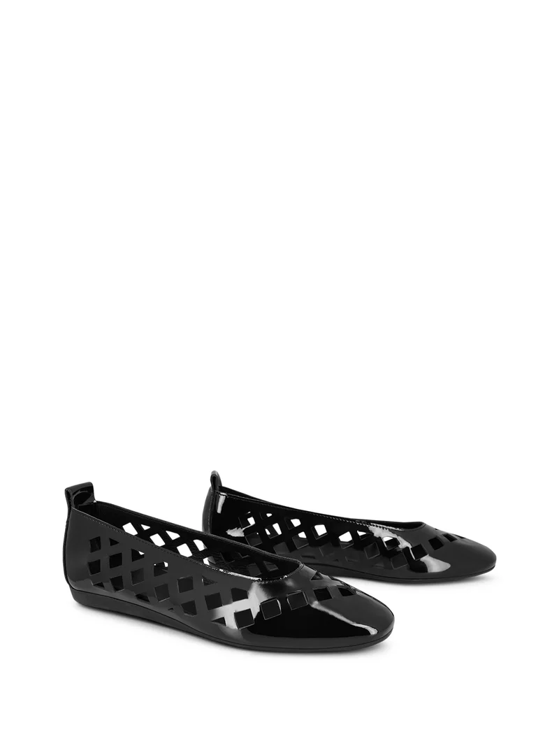 LAMDIA BLACK