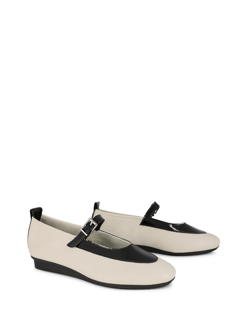 NIKABY BEIGE~BLACK