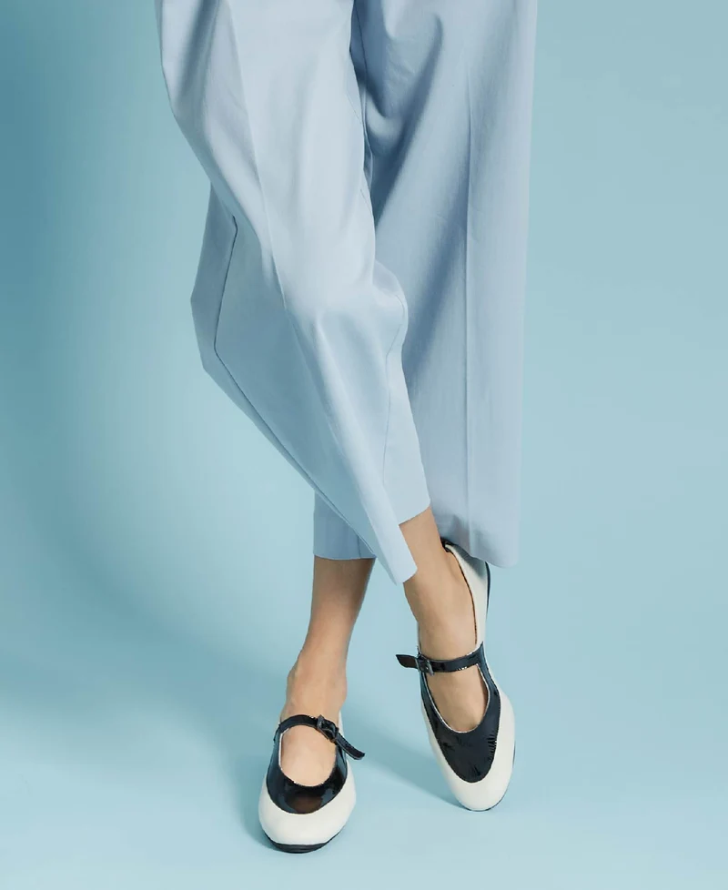 NIKABY BEIGE~BLACK