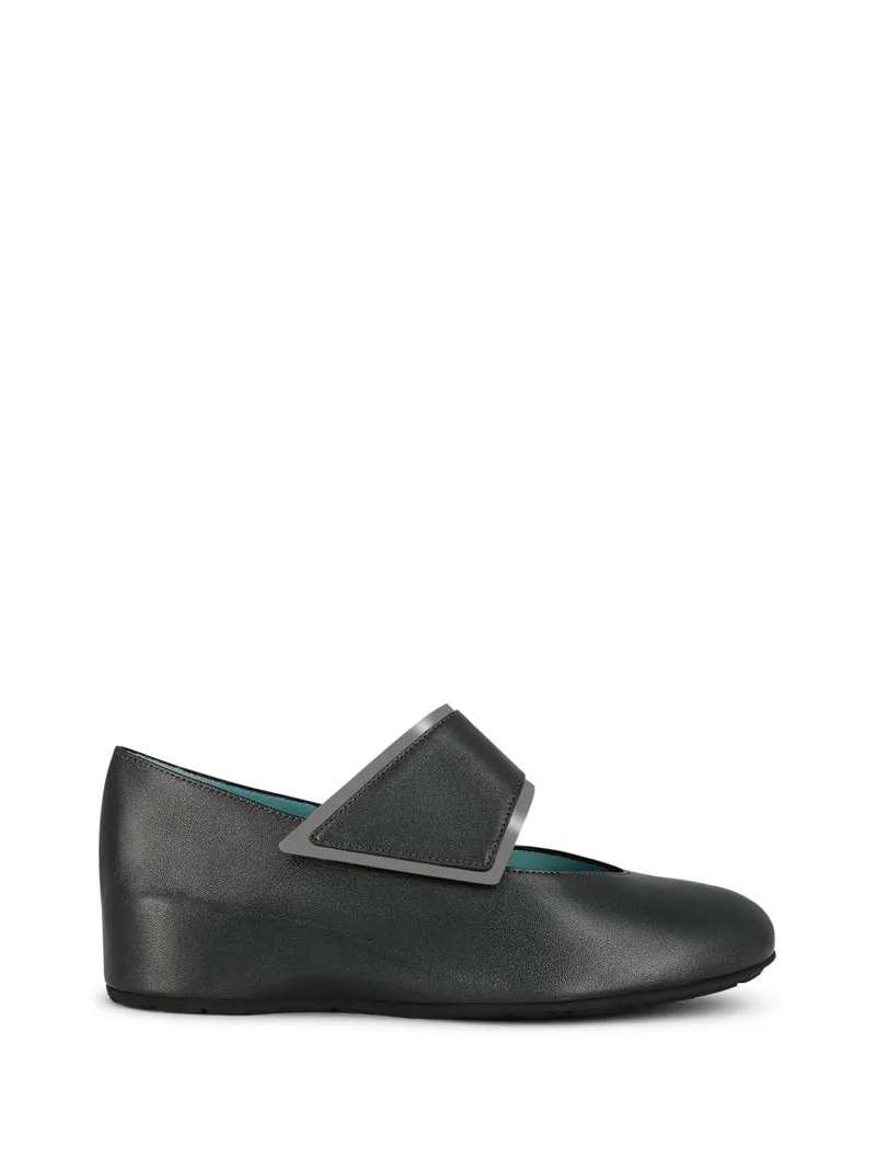 TABRA BLACK LEA