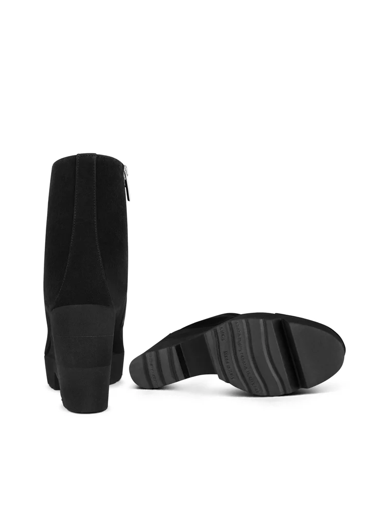 TAROS BLACK