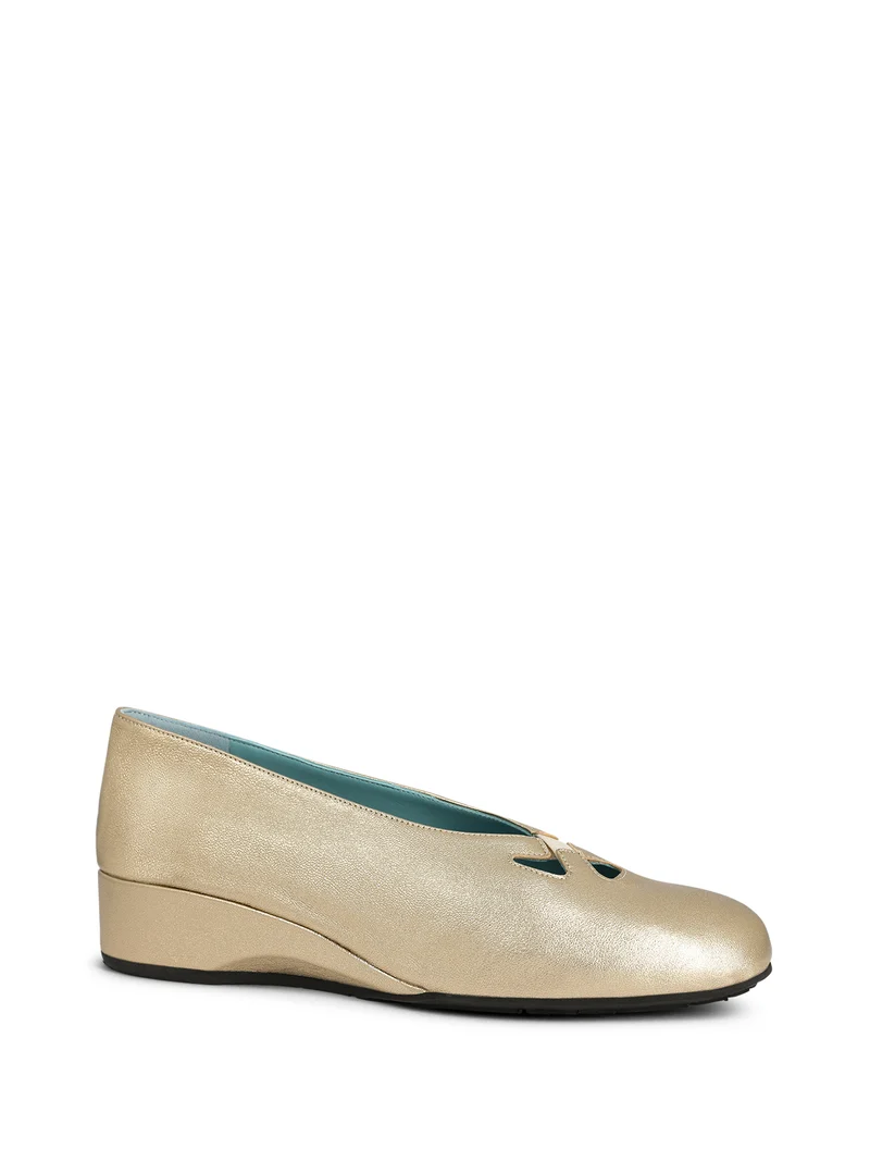 TORINA GOLD