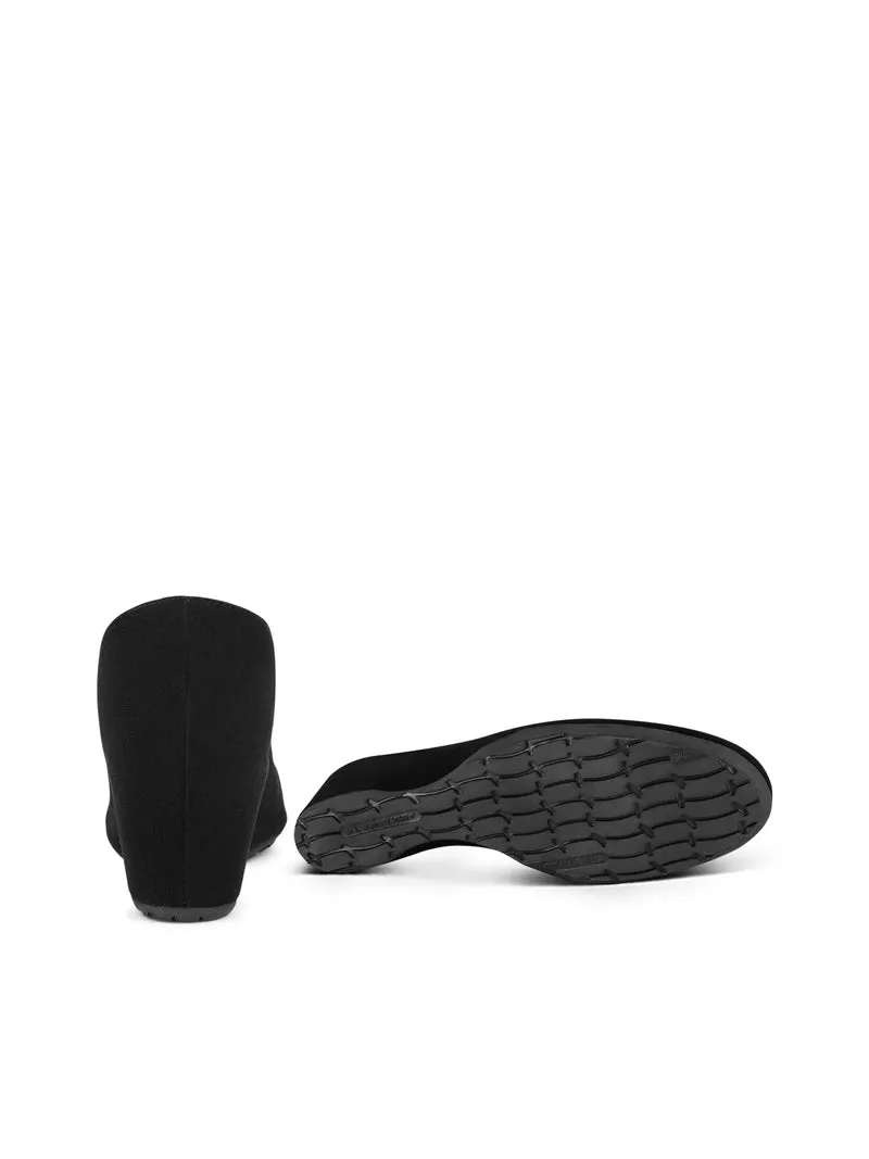 TYROS BLACK