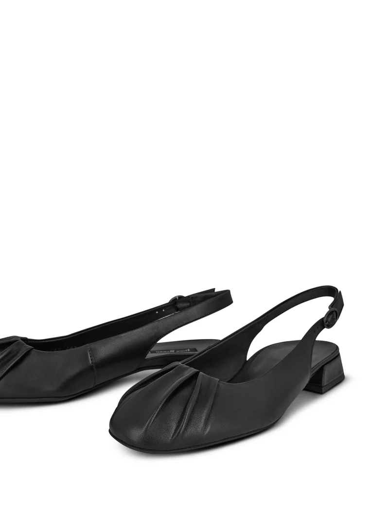 PILGRIM BLACK
