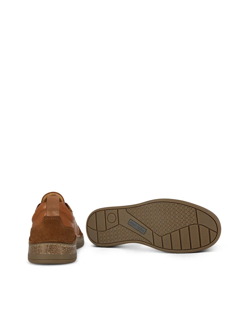 13601 CAMEL