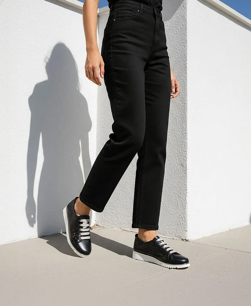 ADORE BLACK