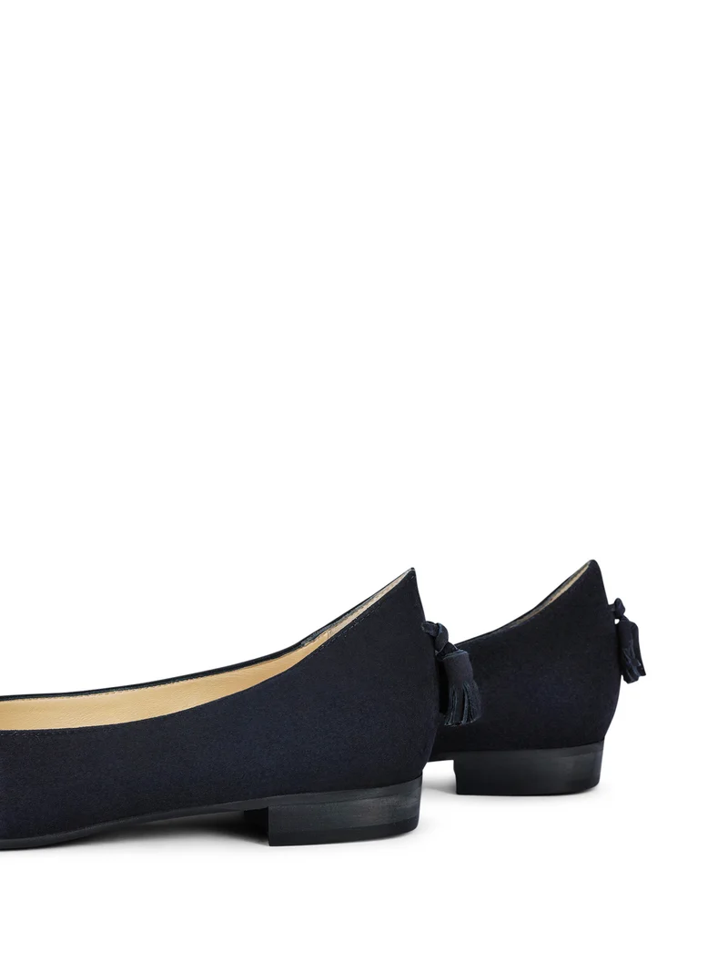 TRAM NAVY