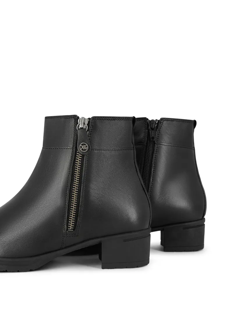 1720211 BLACK