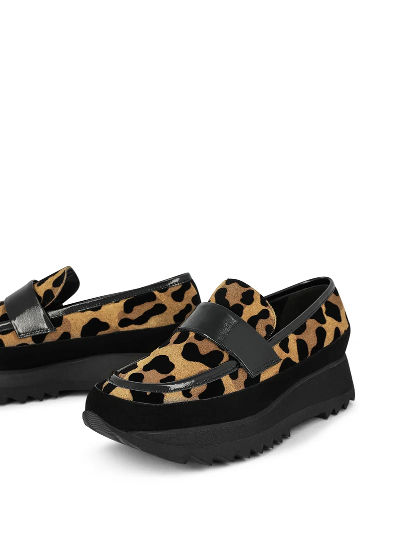LETCHWORTH LEOPARD