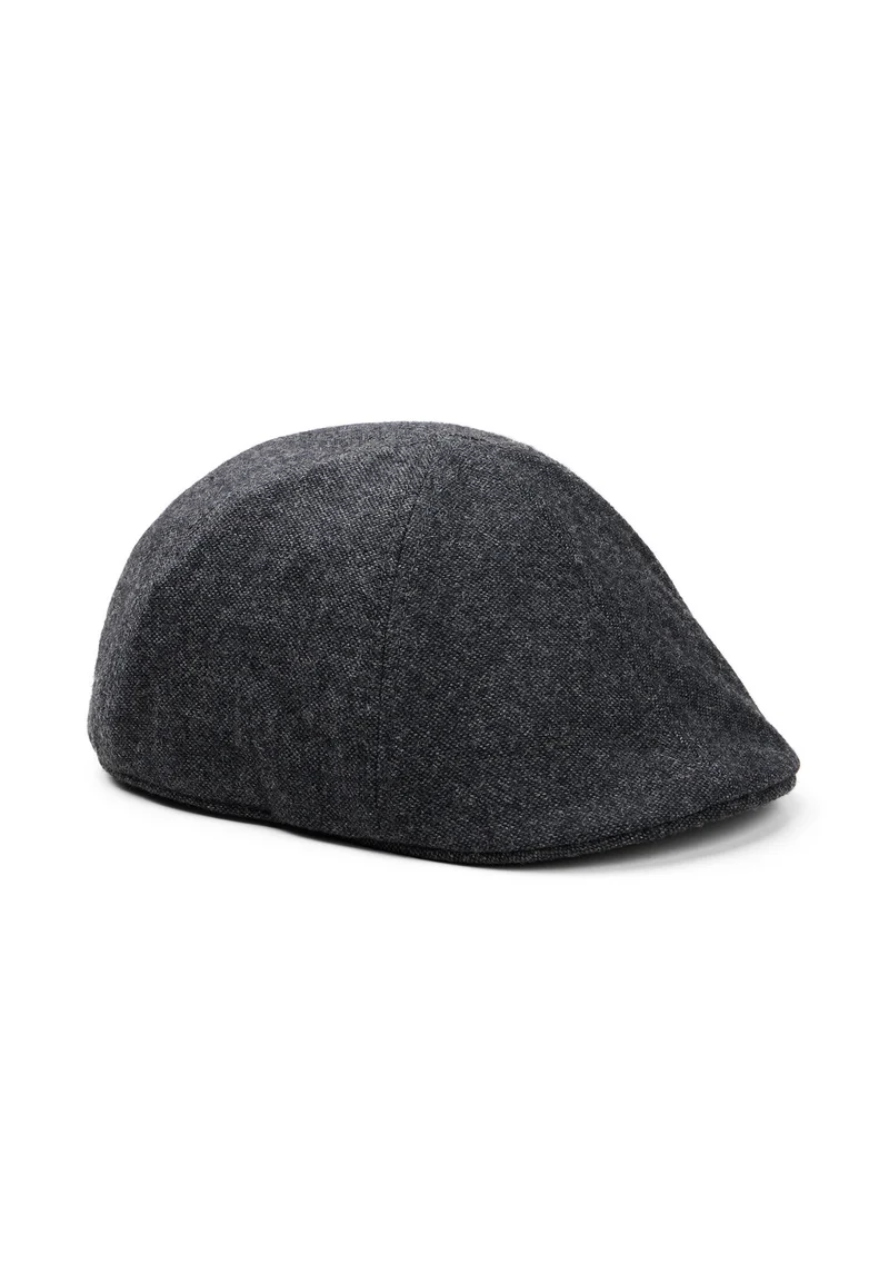 Caps