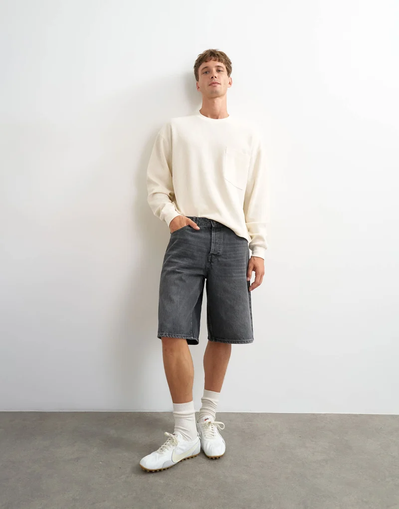 Topman rigid baggy denim short in washed black