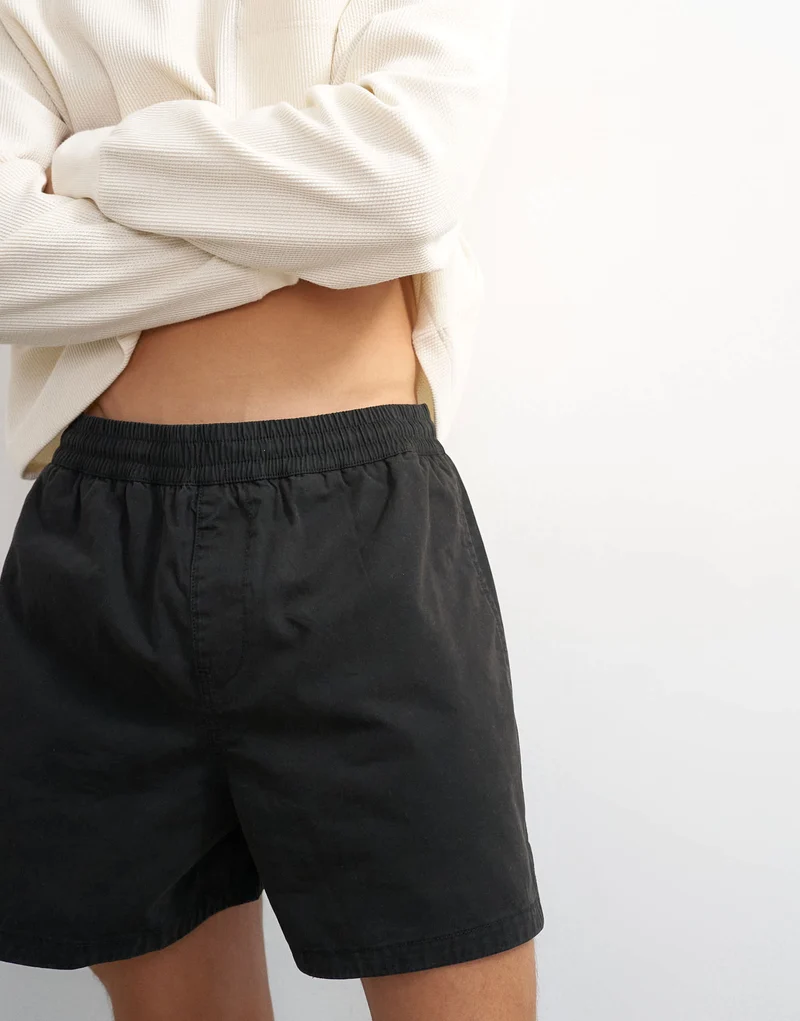Topman micro fit short in black