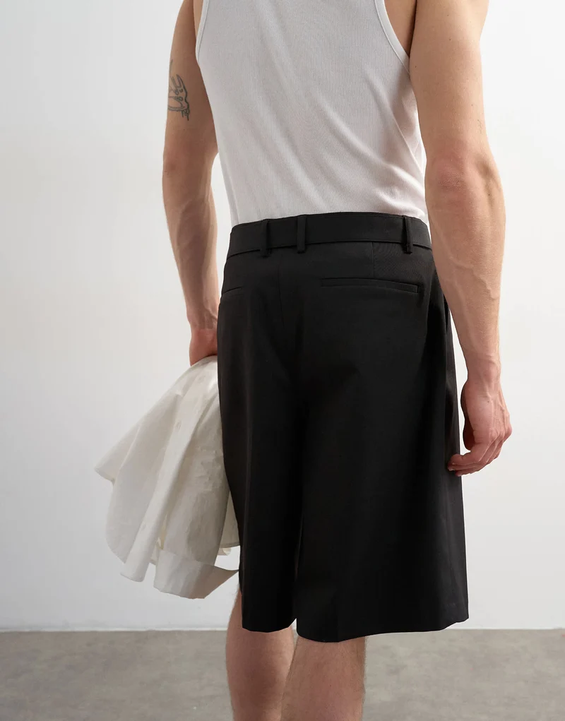 Topman wide leg belted twill short in black