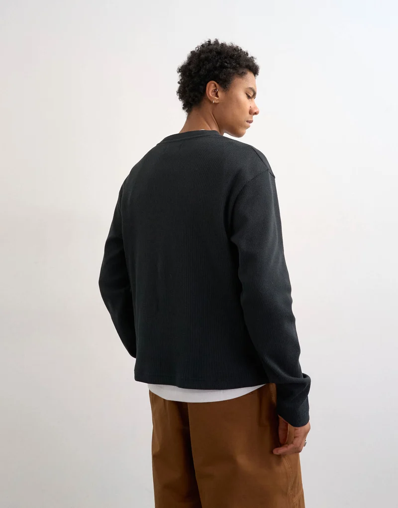 Topman cropped fit long sleeve heavyweight waffle t-shirt in washed black
