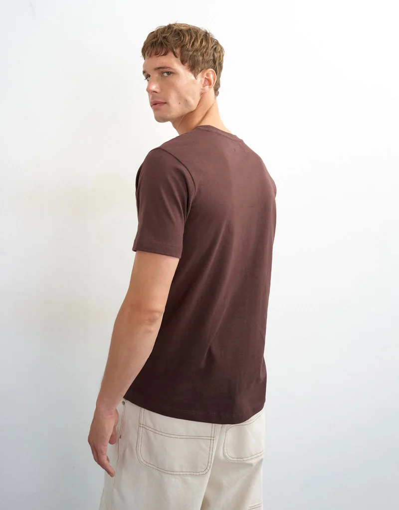Topman classic fit t-shirt in chocolate