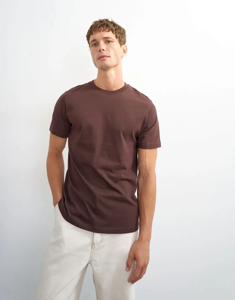 Topman classic fit t-shirt in chocolate