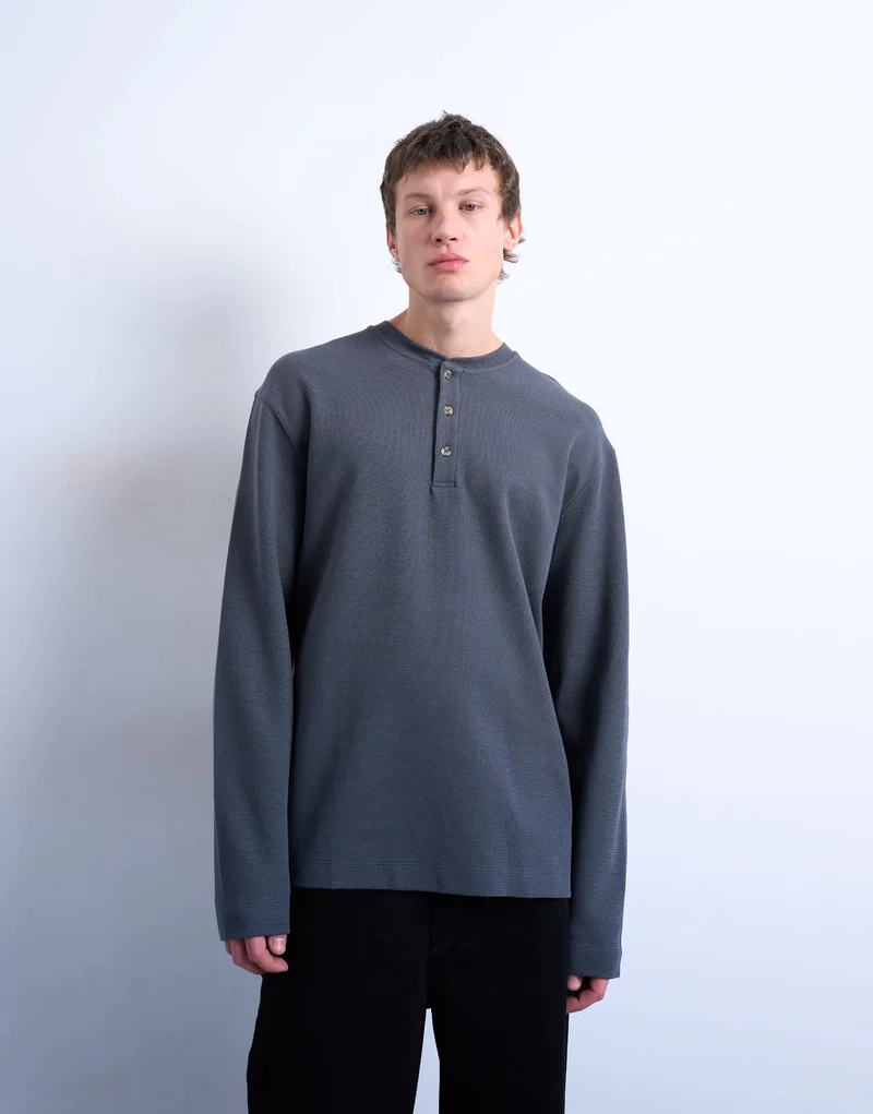 Topman premium relaxed fit heavyweight waffle henley in grey