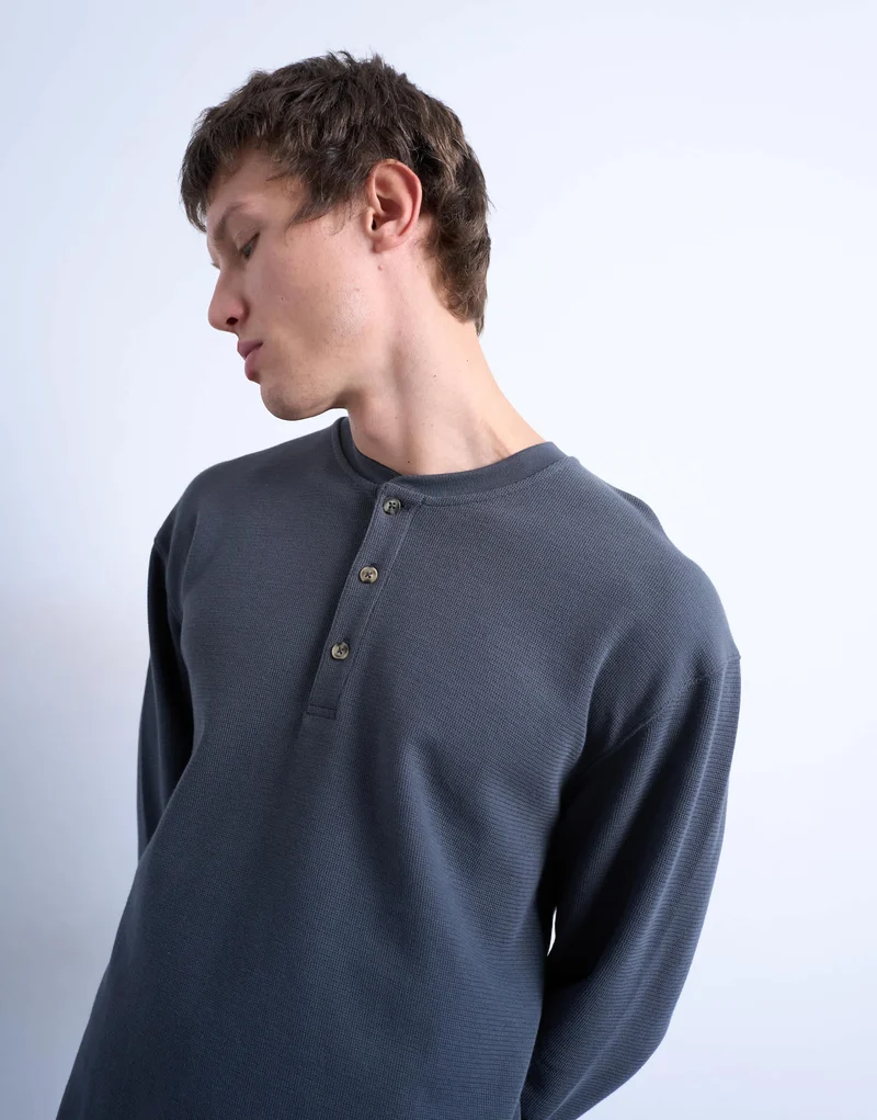 Topman premium relaxed fit heavyweight waffle henley in grey
