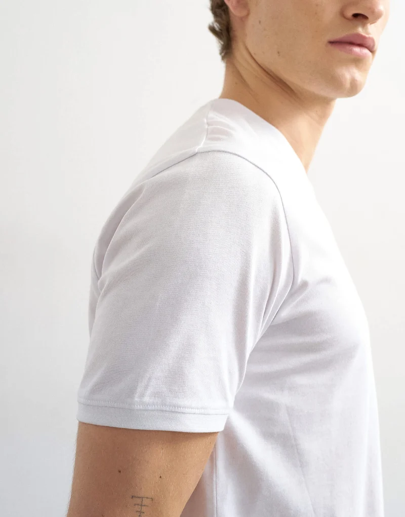 Topman classic fit v neck t-shirt in white
