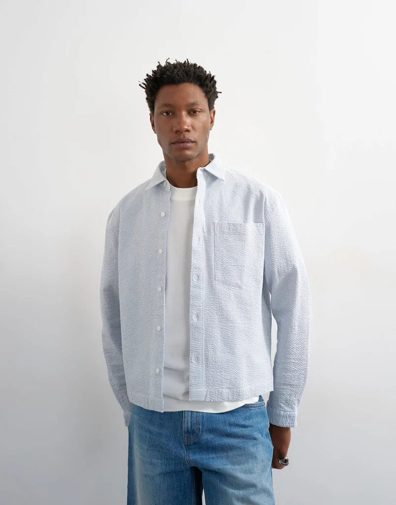 Topman relaxed fit crop seersucker shirt in light blue