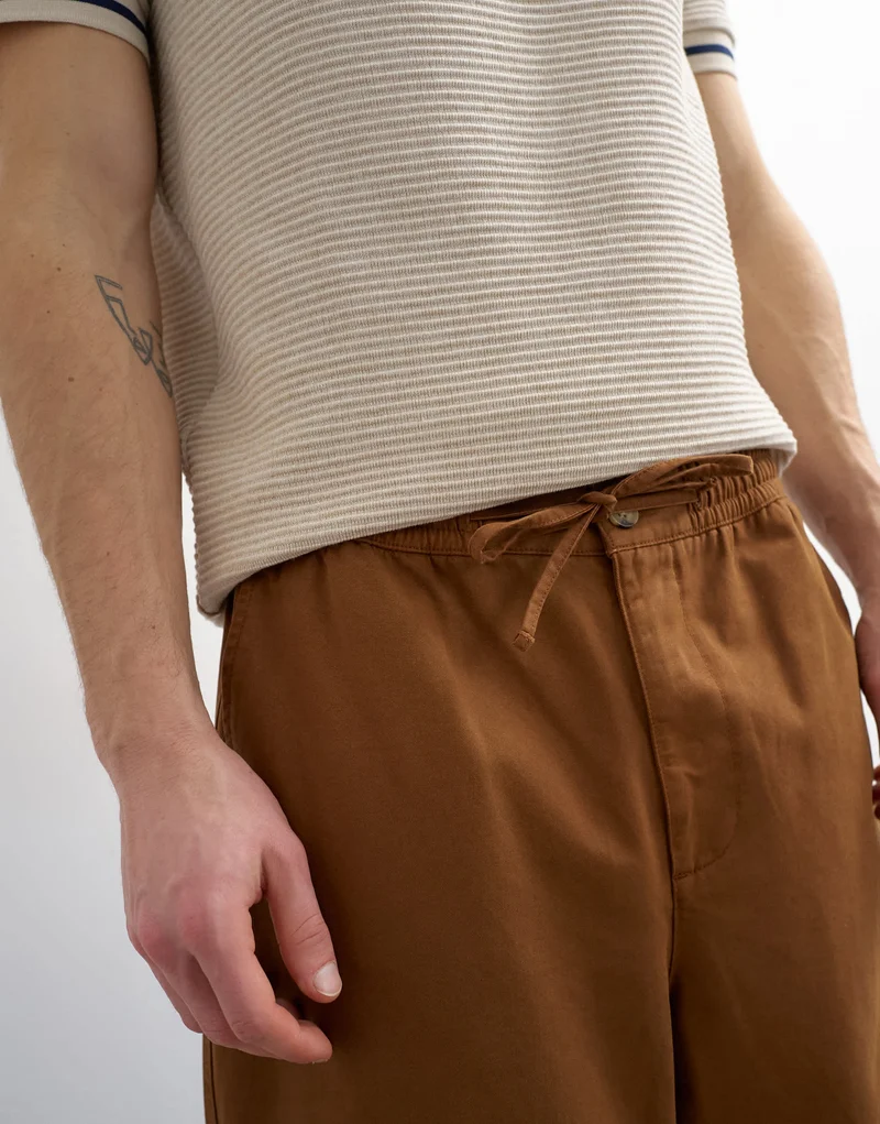 Topman baggy fit trousers with side pockets in brown