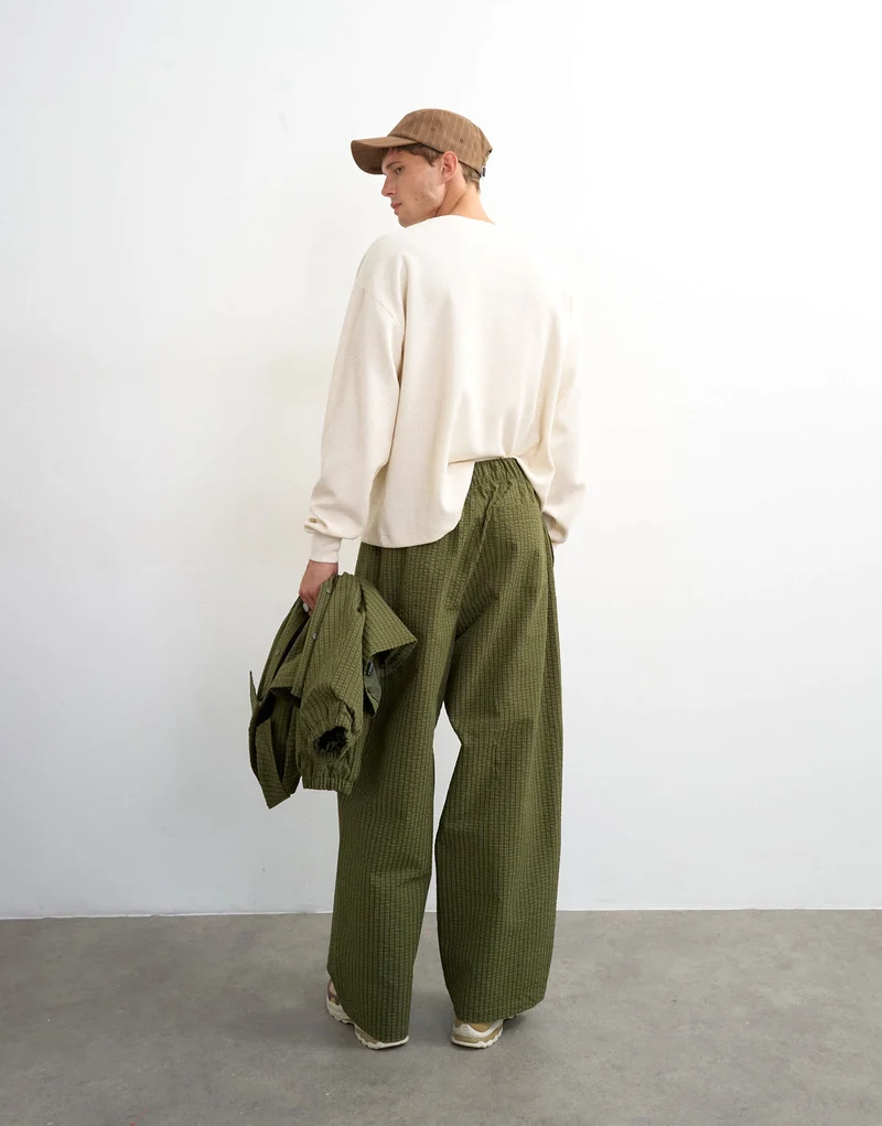 Topman baggy fit nylon ripstop trouser in green