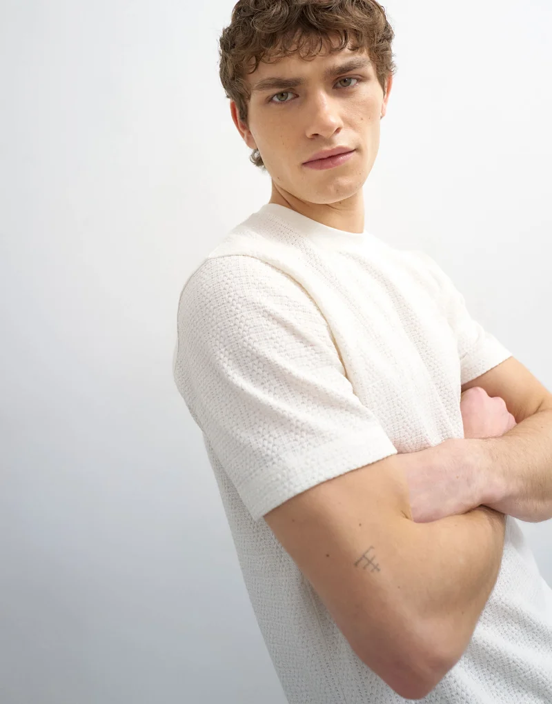 Topman classic fit textured t-shirt in cream