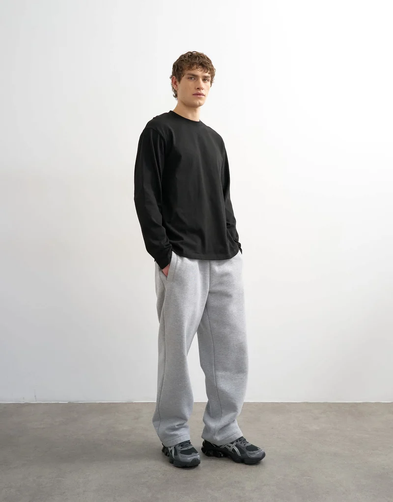 Topman relaxed long sleeve tee in black
