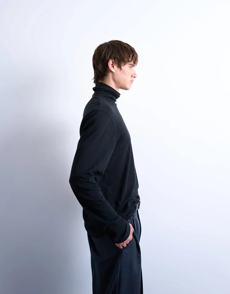 Topman relaxed fit roll neck long sleeve t-shirt in black