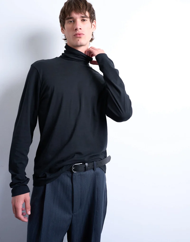 Topman relaxed fit roll neck long sleeve t-shirt in black