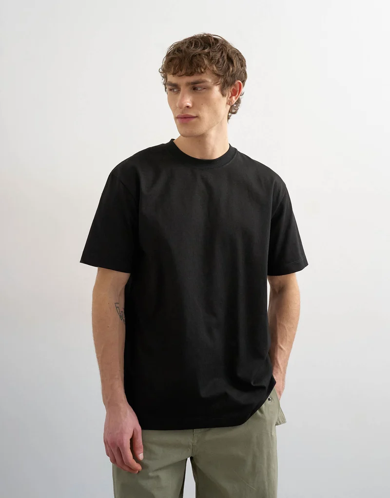 Topman relaxed fit t-shirt in black