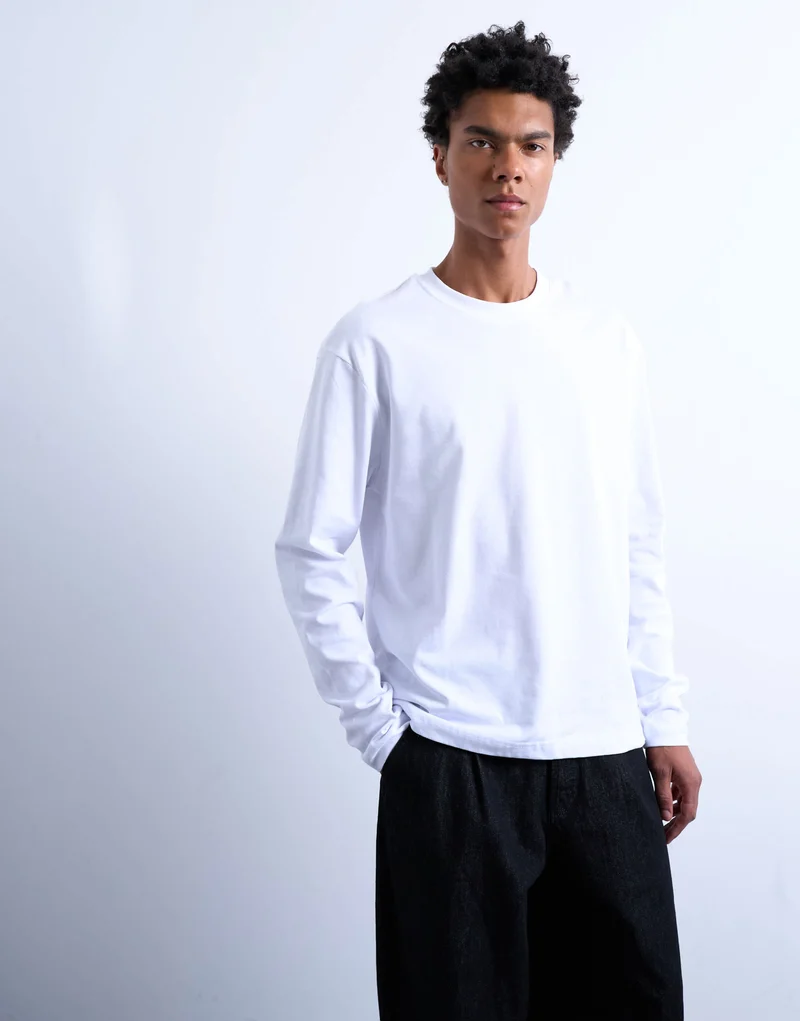 Topman relaxed cropped fit long sleeve t-shirt in white