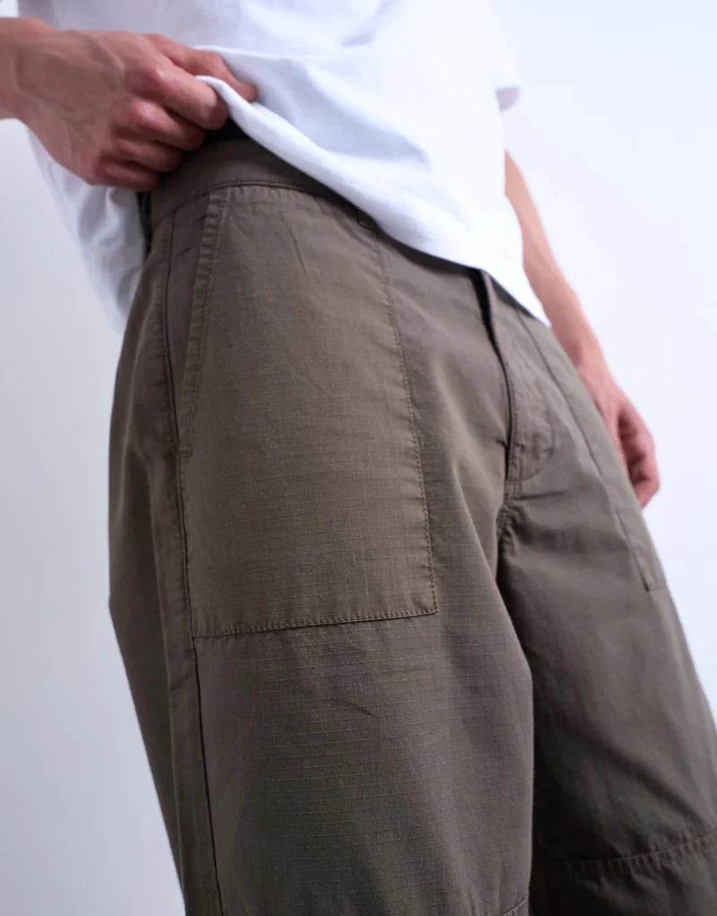 Topman ripstop taper leg trouser with seam detail in khaki