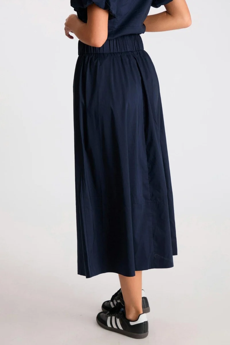 Neo Noir - Yara Poplin Skirt - Navy
