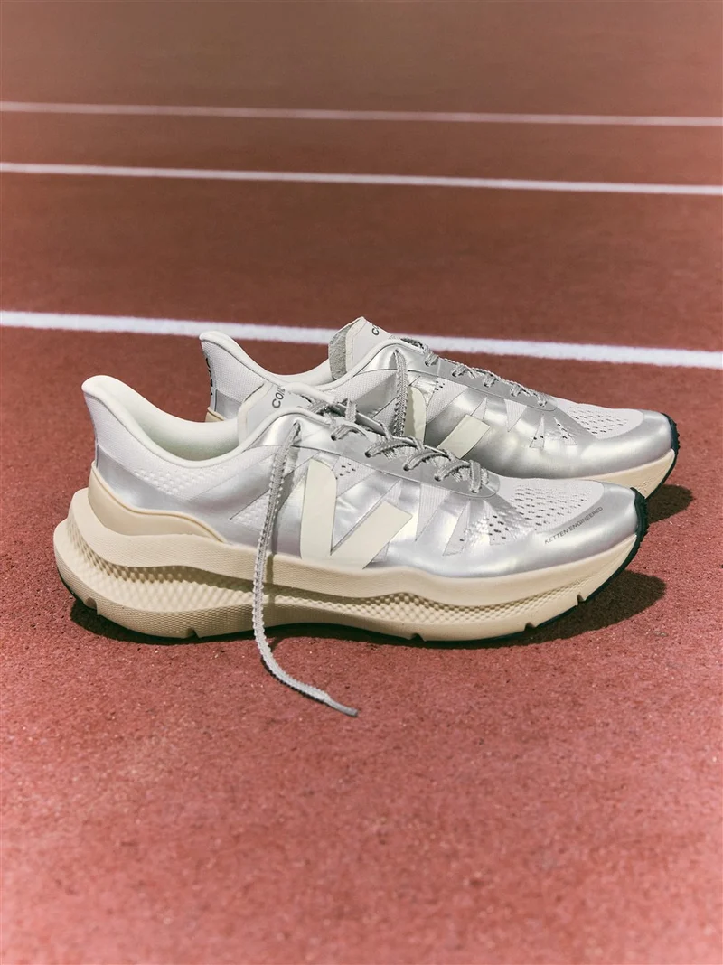 VEJA Condor 3 Advanced Engineered-Mesh silver almond