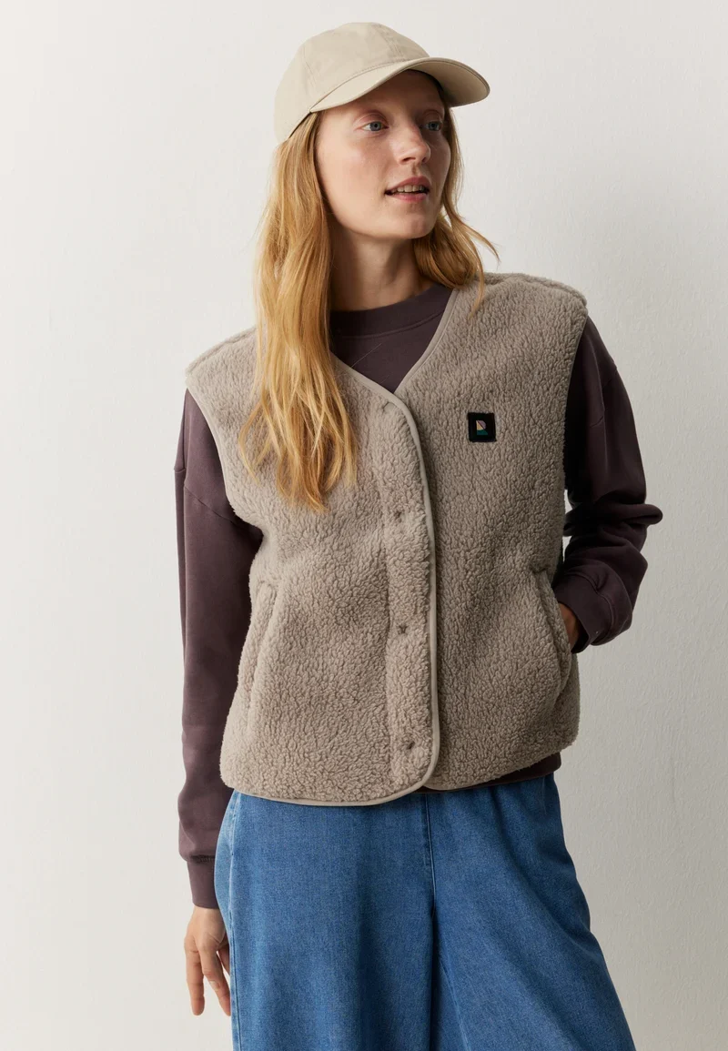 RECOLUTION Fargesia hazel brown
