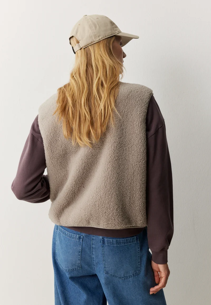 RECOLUTION Fargesia hazel brown