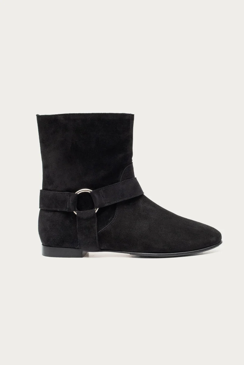 Anna Schwarz Veloursleder
