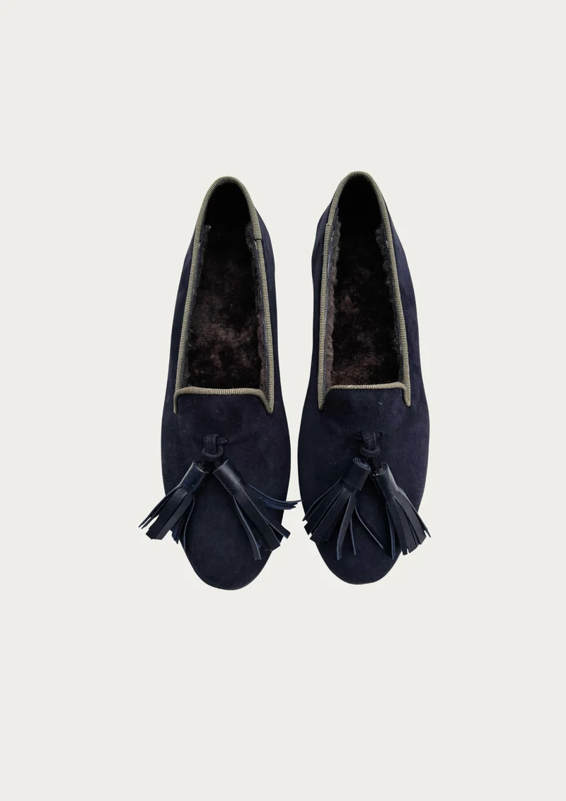 Amelie Dunkelblau mit Lammfell Tassel Blau