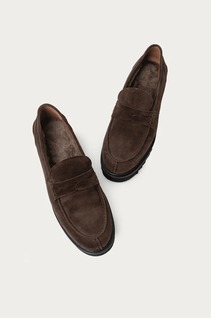 Lotte Dunkelbraun Veloursleder mit Lammfell