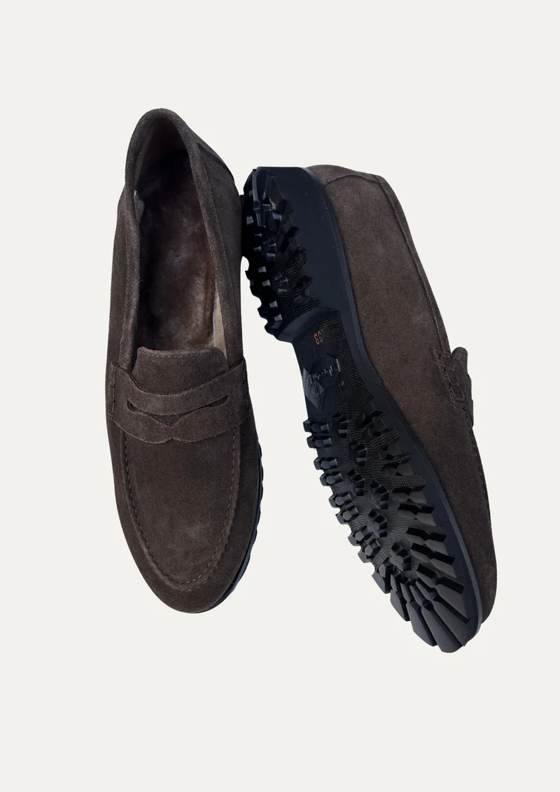 Tilla Dunkelbraun Veloursleder mit Lammfell