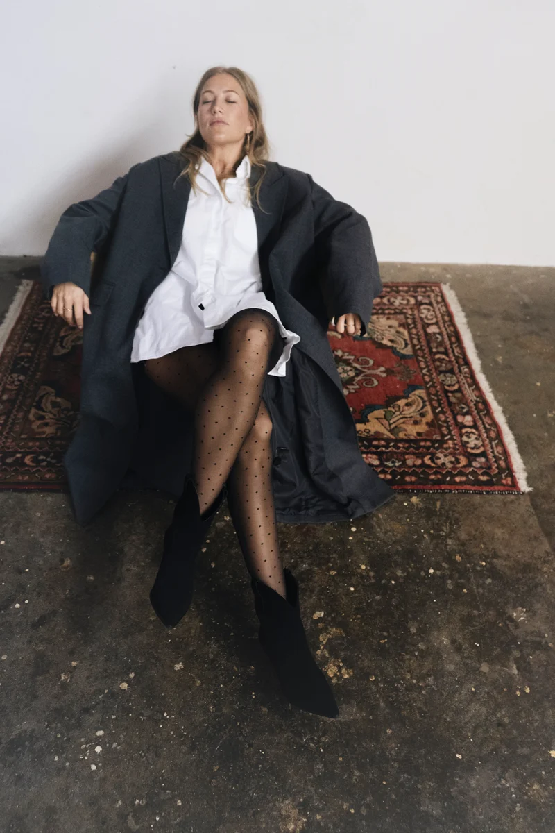 Valeria Schwarz Velourleder