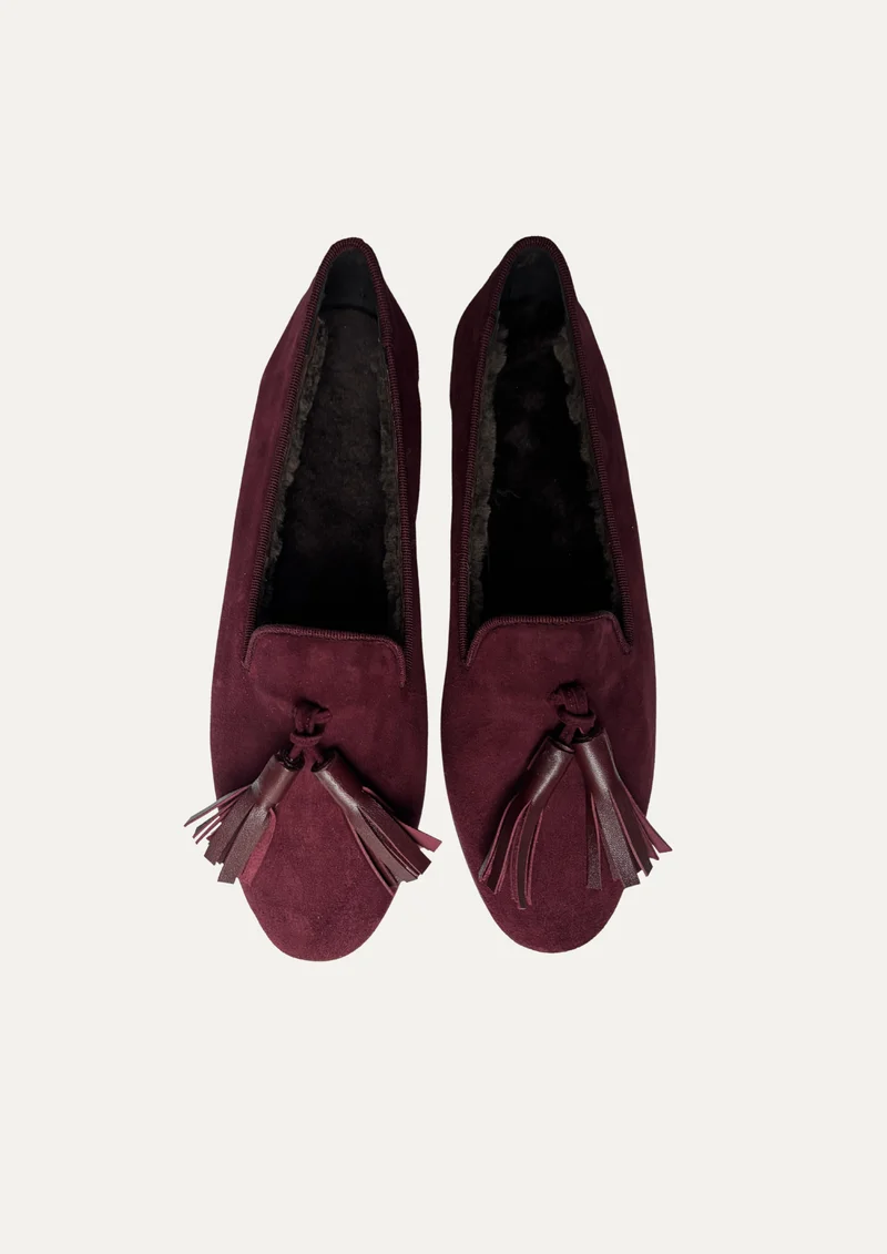 Amelie Bordeaux mit Lammfell Tassel Bordeaux